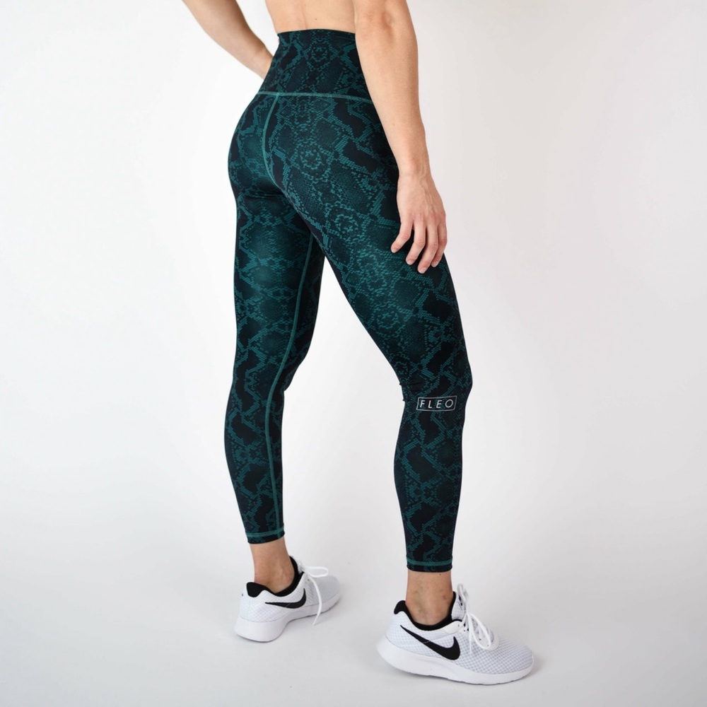 Bayou Snakeskin Leggings - Picture 4 of 4